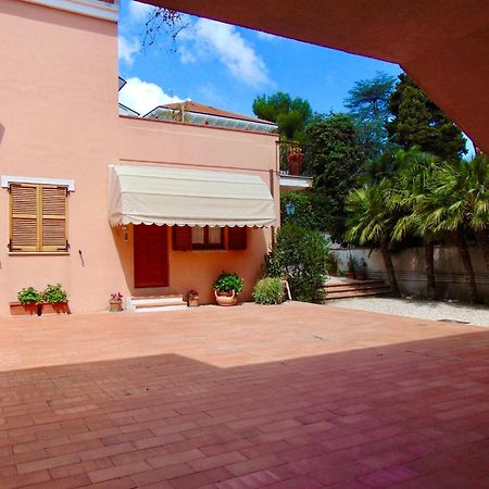 N080 - Numana, Bilocale Con Terrazzo In Centro Sirolo Exterior foto
